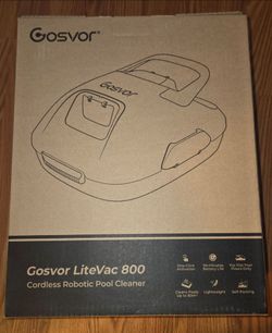 Cordless pool vaccum cleaner