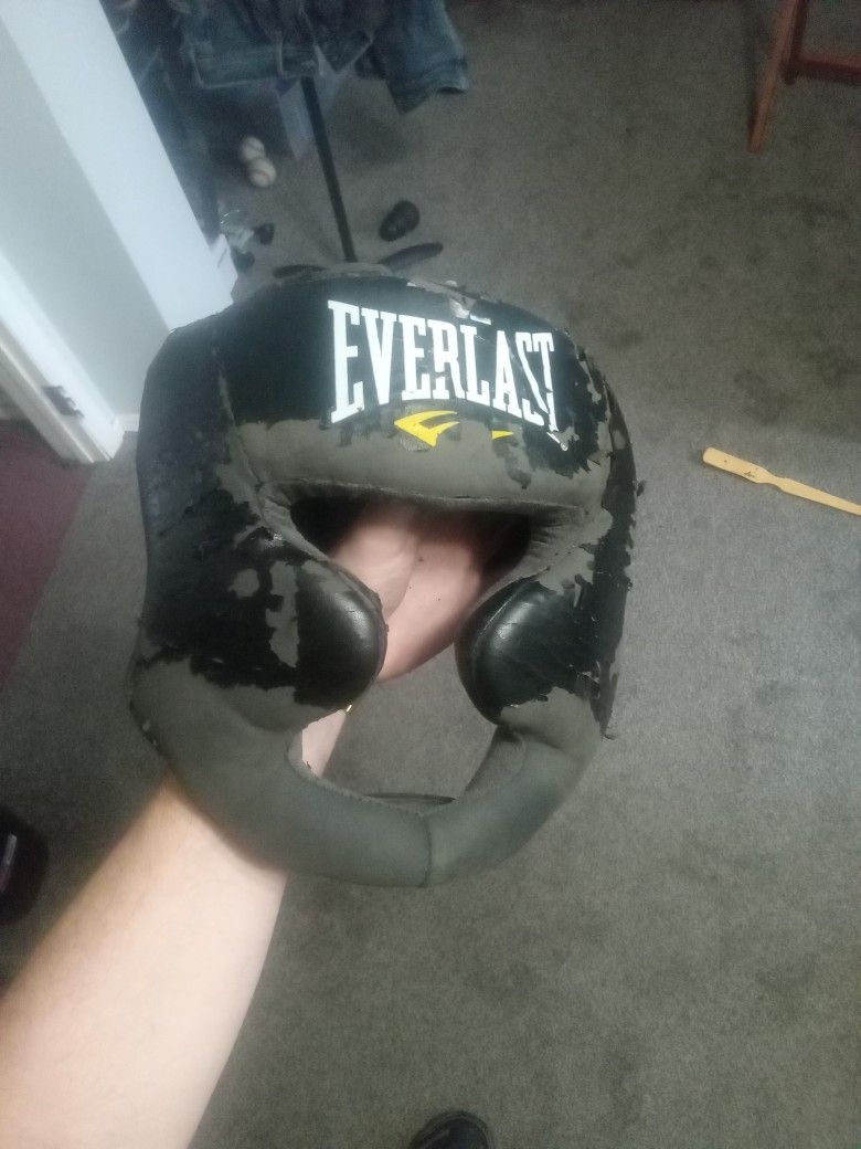 Headgear With Cheek And Chin Protection