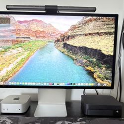 Asolé Studio Display