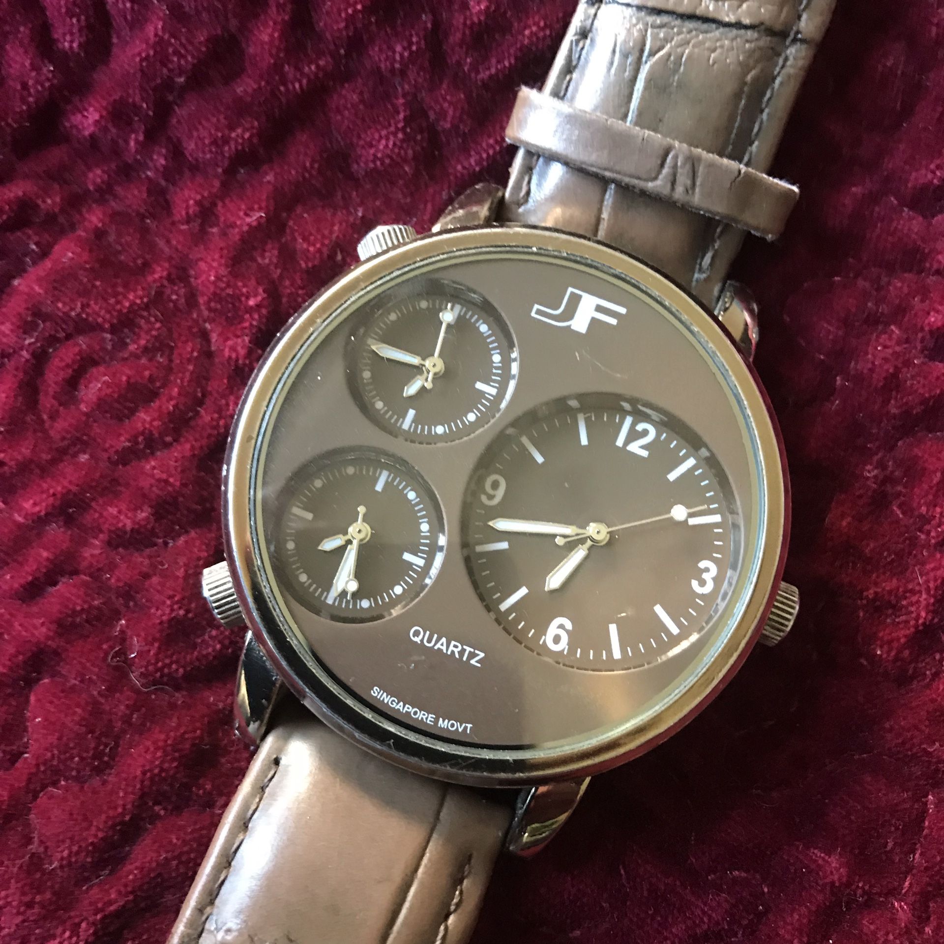 JF quartz 3 time zone watch men’s