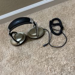 KOSS  PR04AA TITANIUM PROFESSIONAL OVER EAR HEADPHONES