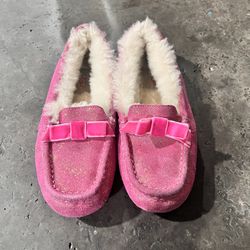 UGG Girl's Annmarie Sparkle Fuchsia Pink Slipper Shoes size 2 EUC! MSRP $150