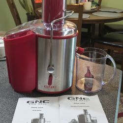 GNC Deluxe Juicer