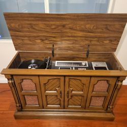 Vintage Radio Record And 8 Track