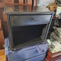 End/side Table W Matching Stool