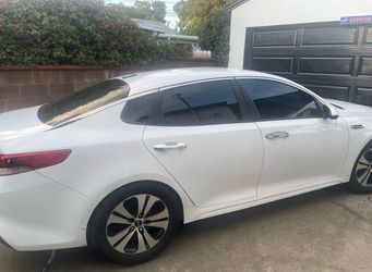 2017 KIA Optima