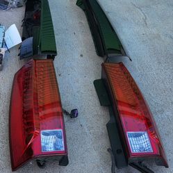 Escalade 2007 Tailights. 