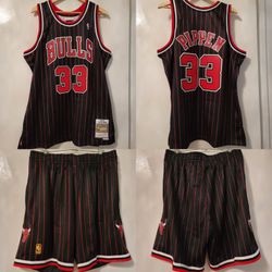 Mitchell & Ness 95-96 HWC NBA Chicago Bulls 33 Scottie Pippen Jersey & Shorts 🔥