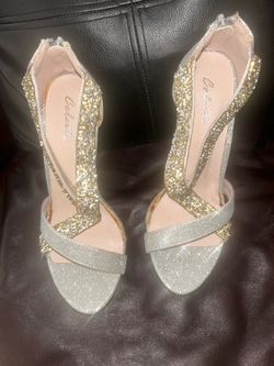 BEAUTIFUL SPARKLY BEIGE AND GOLD TONE PLATFORM HEELS