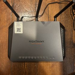 Nighthawk Progaming XR300 Fast Router 