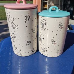 2 Ceramic Snoopy Peanuts Easter Holiday Cookie Jar Kitchen Canisters
