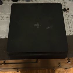 PS4 Slim