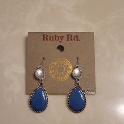 Ruby Rd Silver and Blue Dangle Earrings 