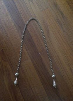 Gold chain like jewelry