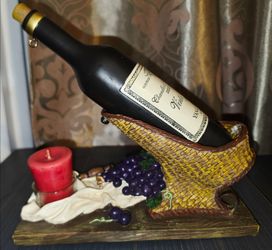 YANKEE CANDLE  VINYARD WINE BOTTLE Grapes with candle
