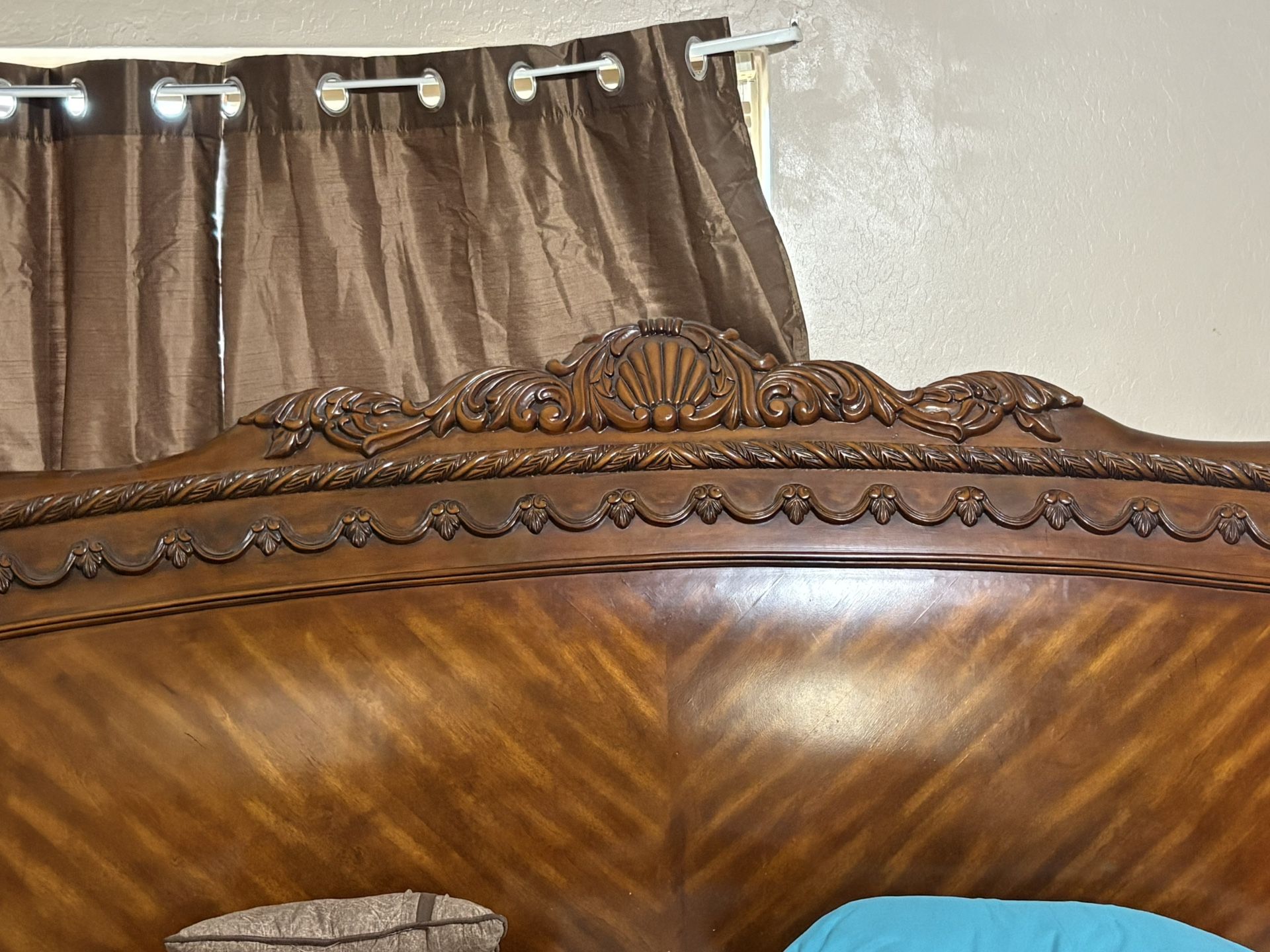 Ashely Cal King Bedroom Set 