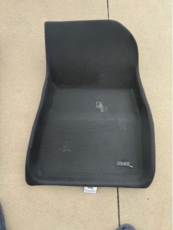 2022-2024 model 3 3D floor mats and accessories