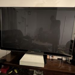 Panasonic 65' TV Fairly Good Shape 