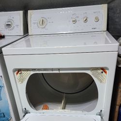 Secadora De Gas Kenmore Heavy Duty Con Garantía Lusiendo Y Trabajando Exelente $250