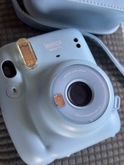 fujifilm instax mini 11 with leather case
