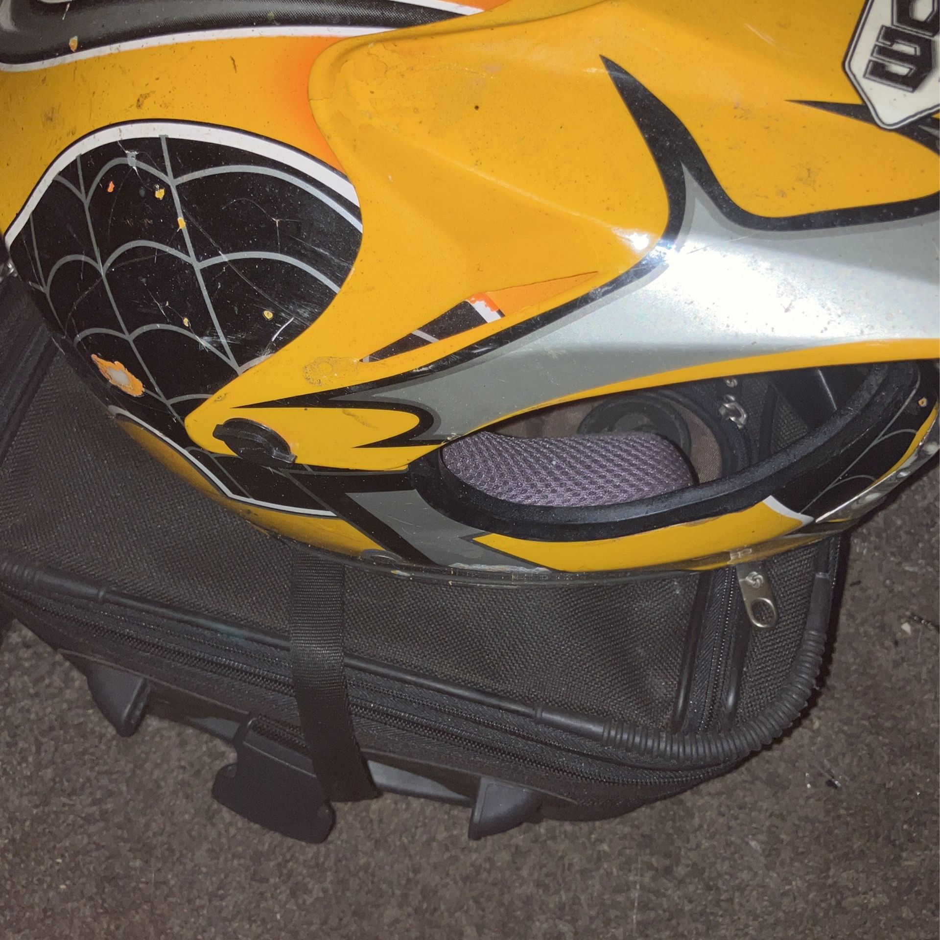 Dirtbike helmet size medium