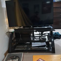 Samsung Smart Tv With Tv Stand 
