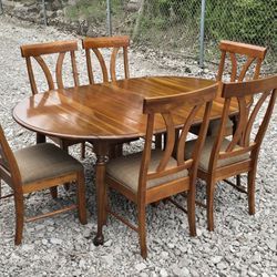 Vintage Solid Wood Dining Room Table with 6 Chairs