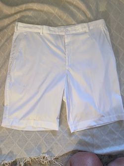 Men’s Nike golf shorts