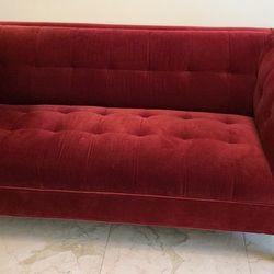 12 Hour Couch Sale!! Stunning