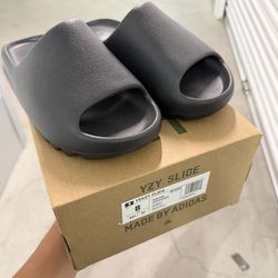 Adidas Yeezy slides