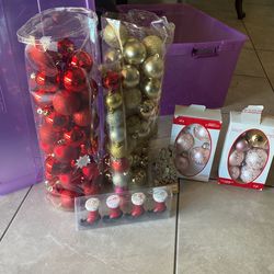 De Ventas ? 15 Por Las Esferas $20 Por La Corona $ 2 Por La Extension Y $10 Por El Colgador De Chanarras O Llaves