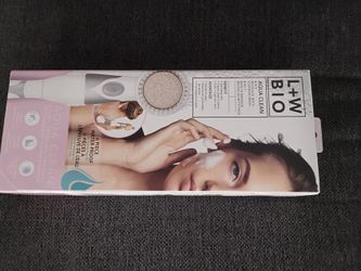 Waterproof Facial Cleansing System