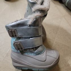 baby snow boots size 5c