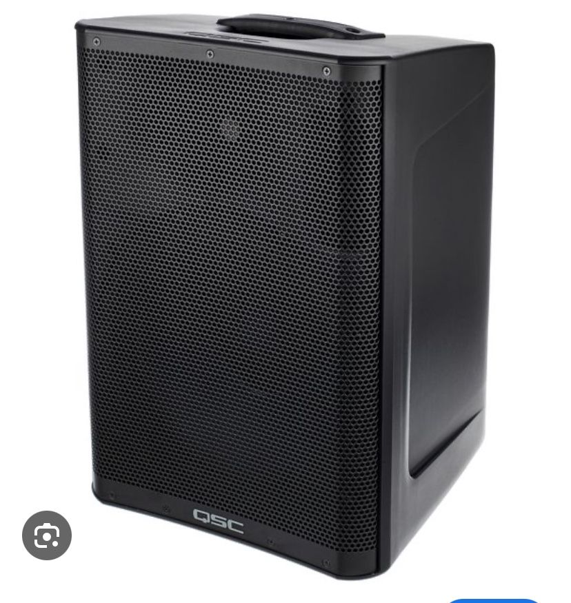 QSC CP12 Speakers