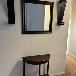 Wall table w/Mirror & Wall Sconces