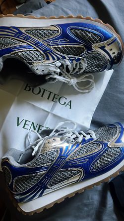 Vapor Blue Bottagas (Size 42 ) 9.5