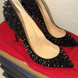 Black Red Bottom Pumps 