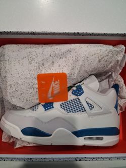 Jordan 4s blue and white new