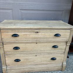 Antique 1800s Dresser 