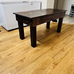 Oakwood Table 