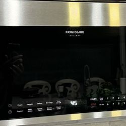 Frigidaire Gallery Microwave Oven & Dishwasher 