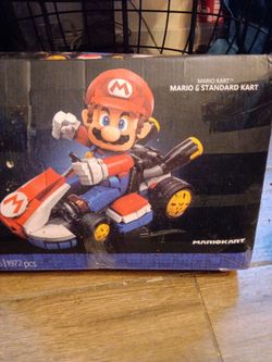 Mario Kart™ – Mario & Standard Kart. Lego set