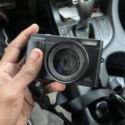 4K Digital Camera *Comes With Everything*