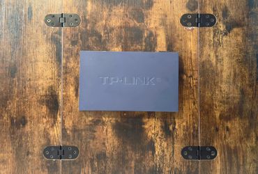 TP-Link Load Balancer Router TL-R470T+ - Great Condition - $40 OBO