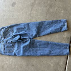 Levi Strauss & Co 28x27