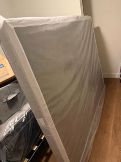 Queen boxspring