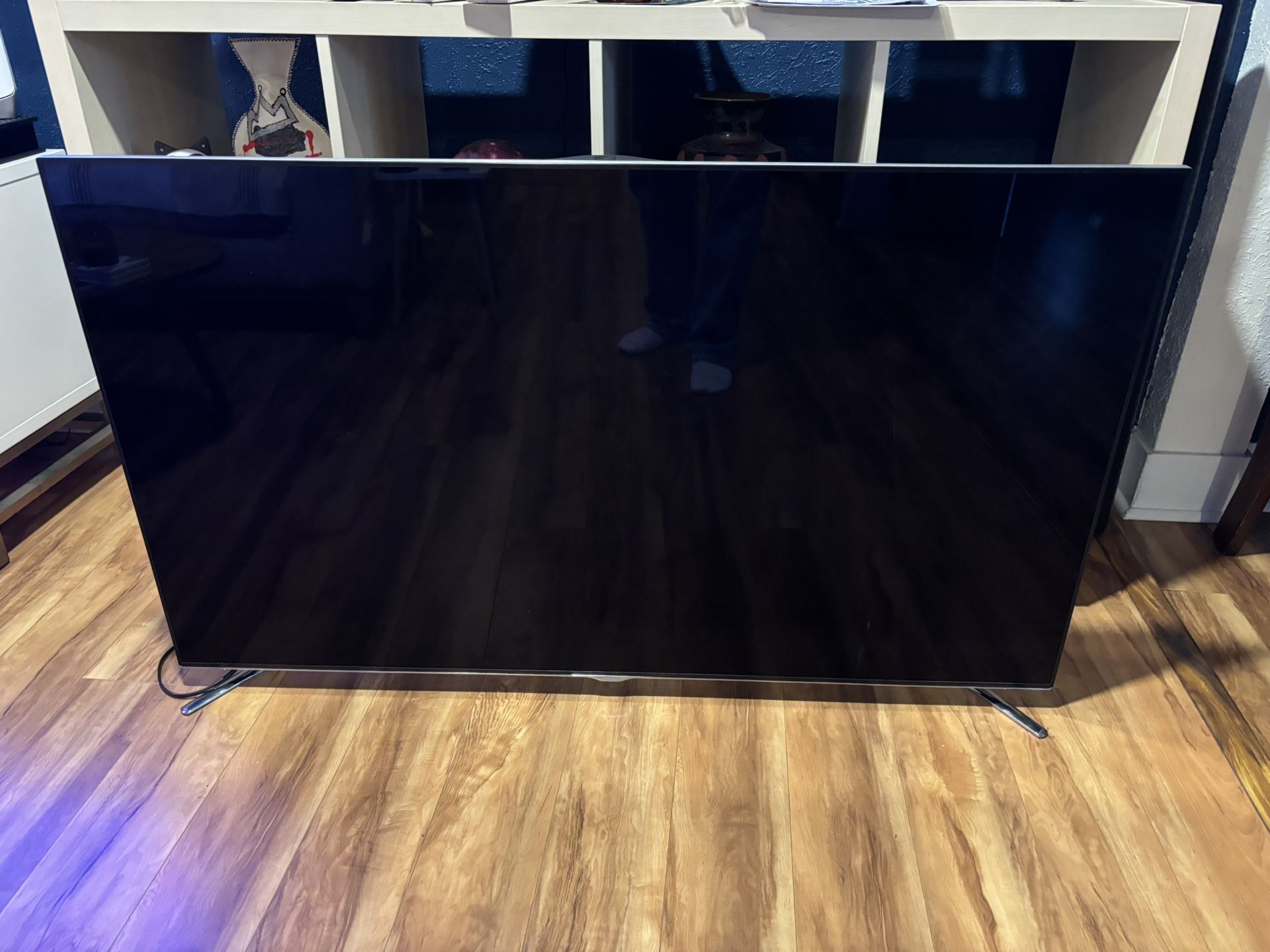 Samsung 55” inch TV w/ remote un55f8000