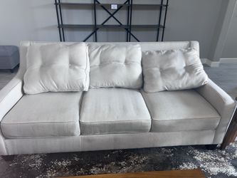 Nice Comfy Couch Good Condition 