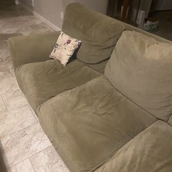 Free Living Room Furniture 