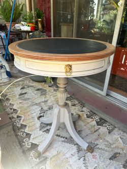 Vintage French Provincial Duncan Phyfe Drum Table Round Accent Table & Lion Head Pull Drawer